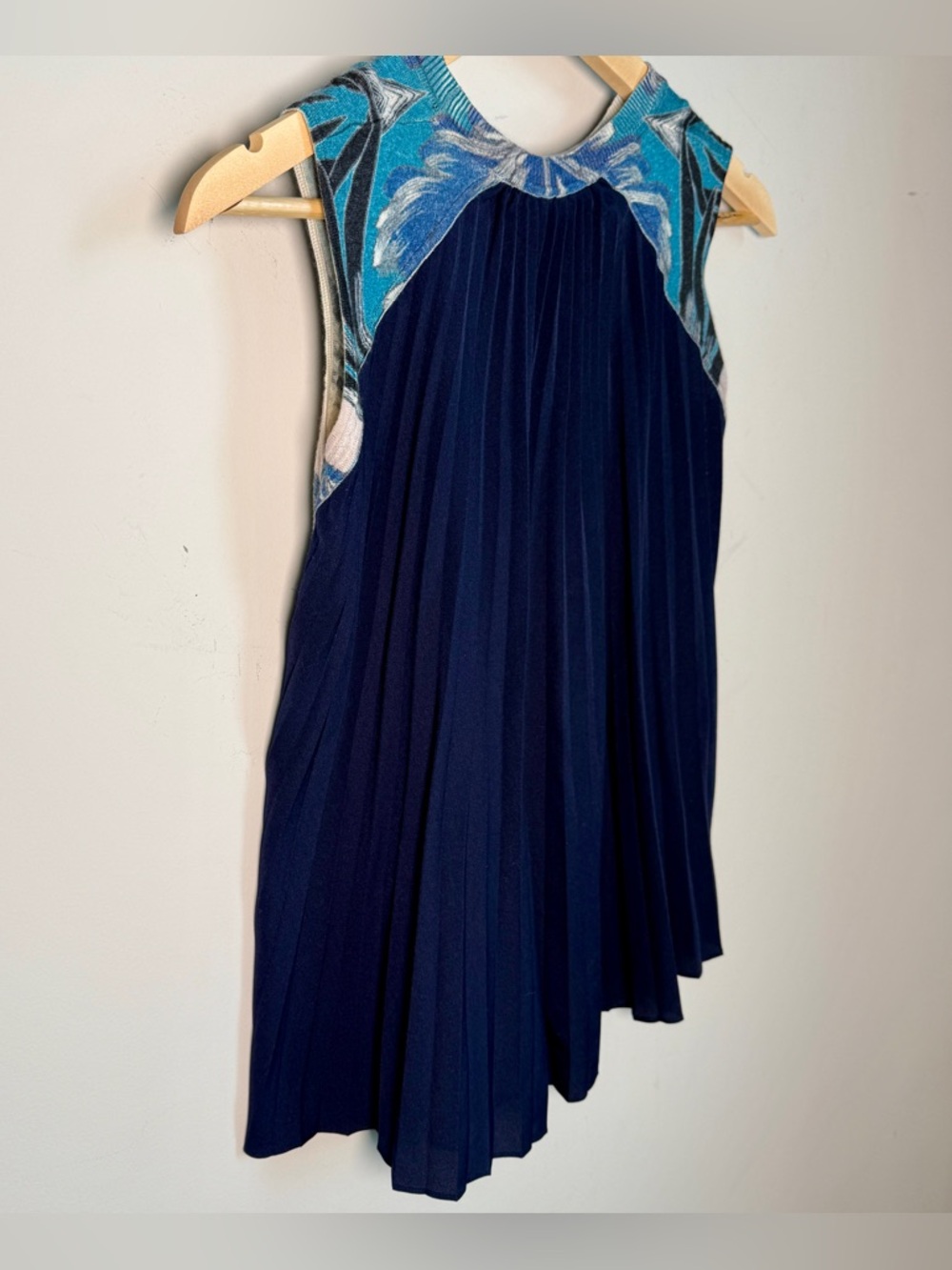 Yigal Azrouël Mixed Media Abstract Print Pleated Tank XS Navy Blue Silk Cashmere - Picture 6 of 9